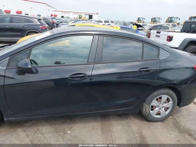 1G1BC5SMXH7172965 Chevrolet Cruze Ls Auto