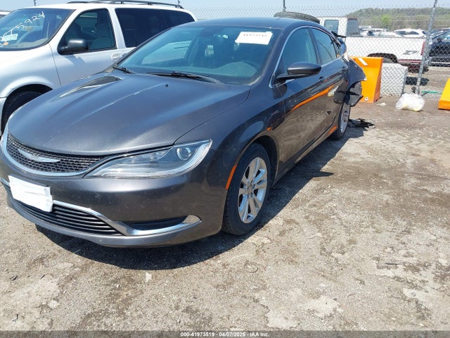 Chrysler 200 Limited 2015 1C3CCCAB2FN536650 Image 2