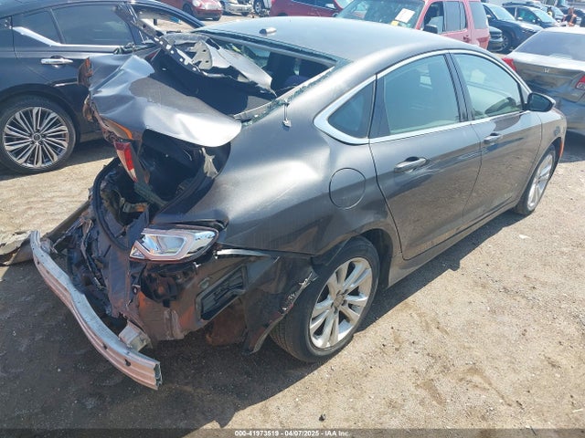 Chrysler 200 Limited 2015 1C3CCCAB2FN536650 Image 4