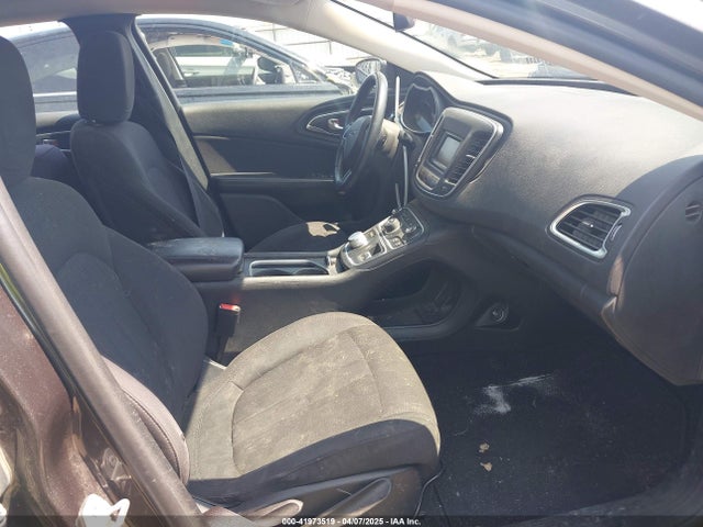 Chrysler 200 Limited 2015 1C3CCCAB2FN536650 Image 5