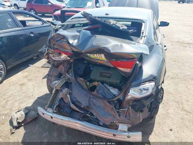 Chrysler 200 Limited 2015 1C3CCCAB2FN536650 Image 6
