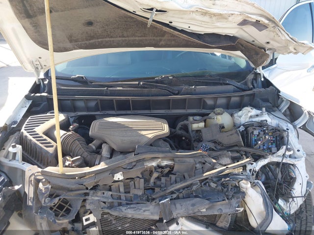 2018 CADILLAC XT5 1GYKNCRS3JZ143354 Photo 9