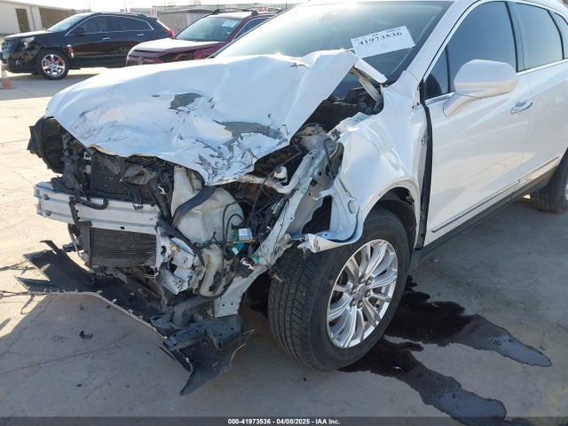 2018 CADILLAC XT5 1GYKNCRS3JZ143354 Photo 5