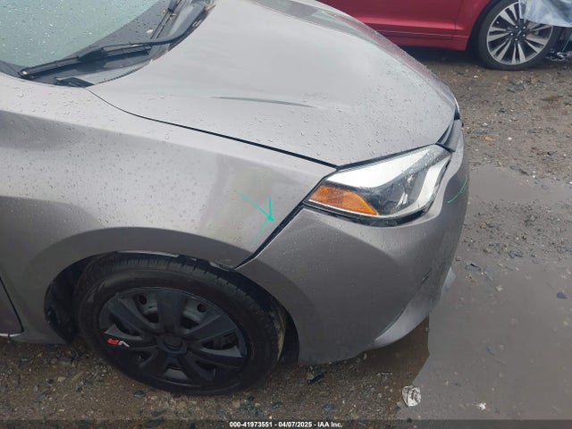 2T1BURHE0GC664056 Toyota COROLLA LE