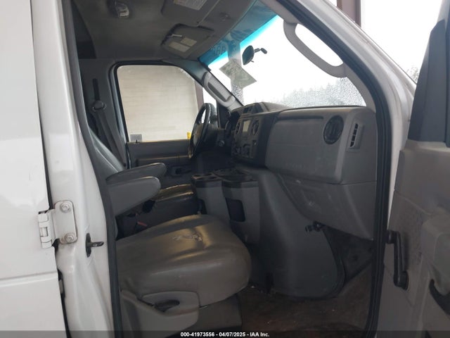 Ford E-250 Commercial 2014 1FTNS2EW6EDA03445 Image 5