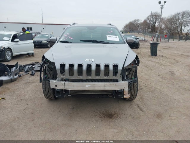 1C4PJMCS7EW220899 Jeep Cherokee Latitude