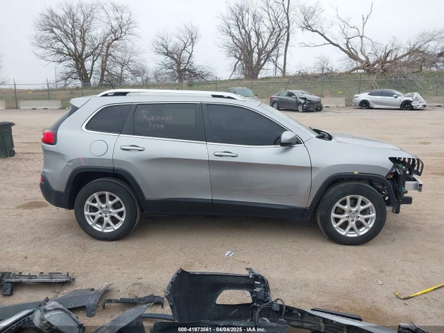1C4PJMCS7EW220899 Jeep Cherokee Latitude
