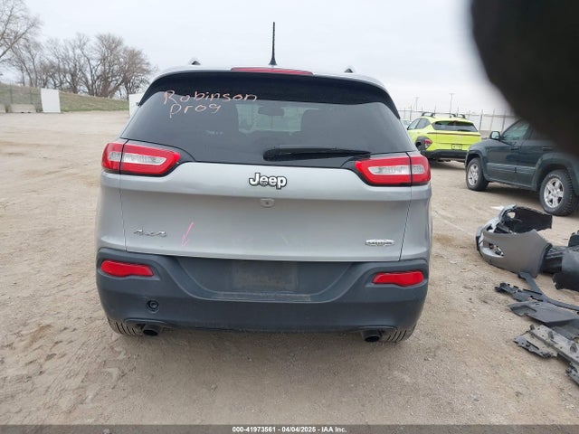 1C4PJMCS7EW220899 Jeep Cherokee Latitude