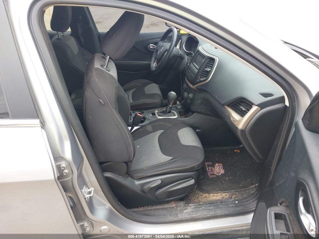 1C4PJMCS7EW220899 Jeep Cherokee Latitude