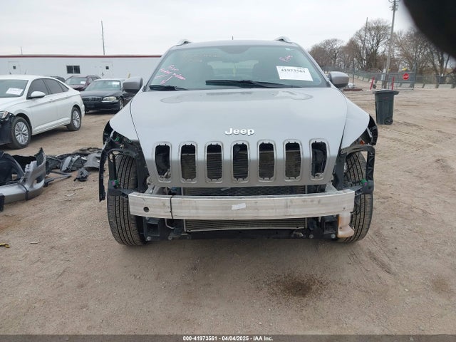 1C4PJMCS7EW220899 Jeep Cherokee Latitude