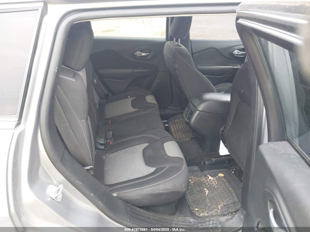 1C4PJMCS7EW220899 Jeep Cherokee Latitude