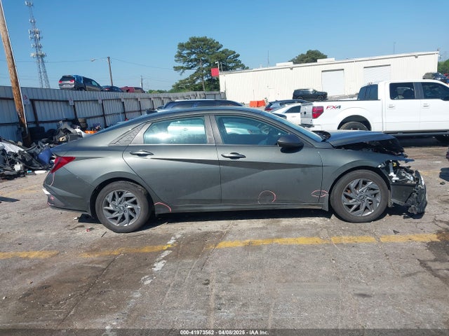 KMHLM4DG6RU754456 Hyundai ELANTRA SEL