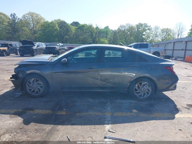 KMHLM4DG6RU754456 Hyundai ELANTRA SEL