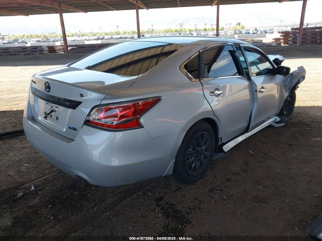 Nissan Altima 2.5 S 2014 1N4AL3AP4EN248762 Image 4