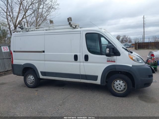 3C6TRVAGXJE113725 RAM Promaster 1500 Low Roof 136 Wb