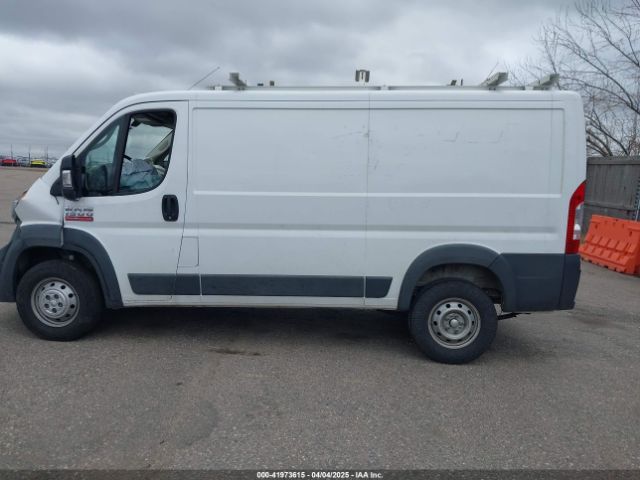 3C6TRVAGXJE113725 RAM Promaster 1500 Low Roof 136 Wb