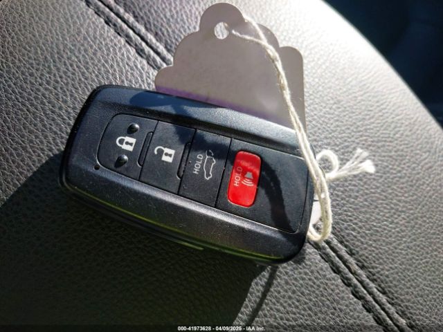 JTMB6RFV5ND065733 Toyota Rav4 Hybrid Xle Premium