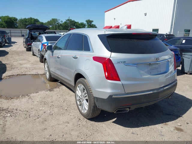 2019 CADILLAC XT5 1GYKNERS8KZ230230 Photo 2