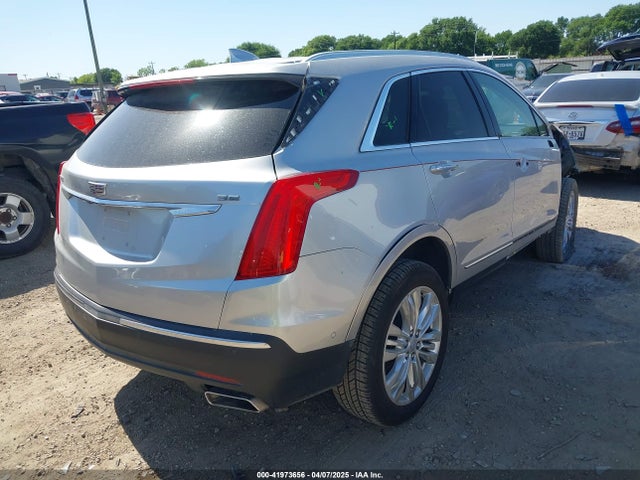 2019 CADILLAC XT5 1GYKNERS8KZ230230 Photo 3