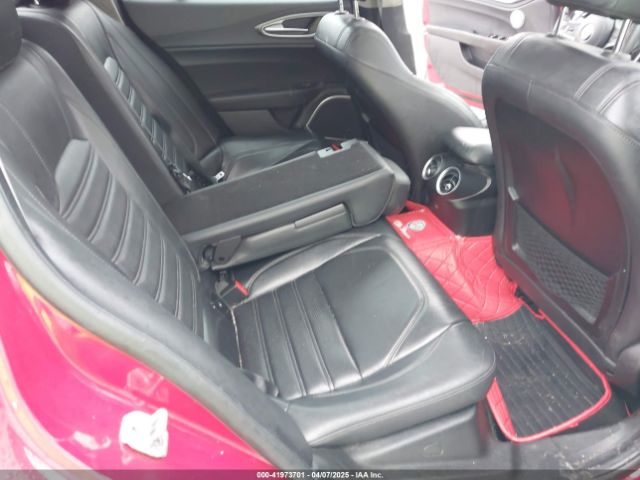 ZARFAECN9H7532027 Alfa Romeo Giulia Ti Rwd