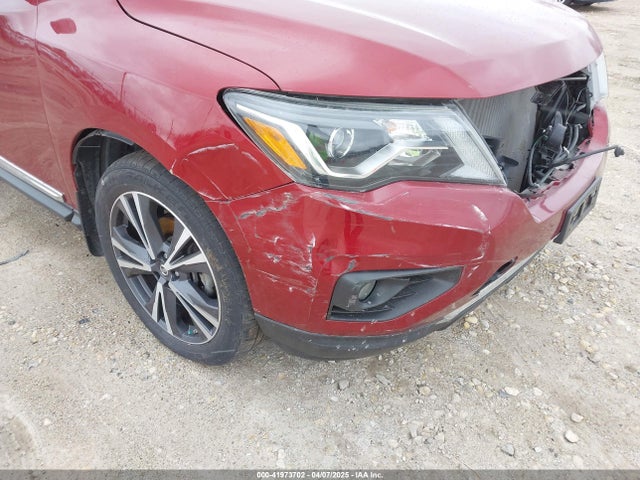 Nissan Pathfinder Platinum 2018 5N1DR2MM4JC608728 Image 17