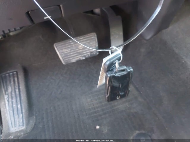 1GCVKREH4FZ256729 Chevrolet Silverado 1500 1lt