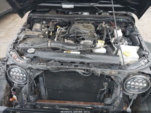 1C4BJWDGXFL772352 Jeep Wrangler Unlimited Sport