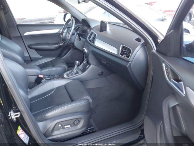 WA1EFCFS8GR003582 Audi Q3 2.0t Premium Plus