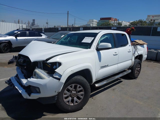 5TFAX5GN8GX053836 Toyota Tacoma Sr5