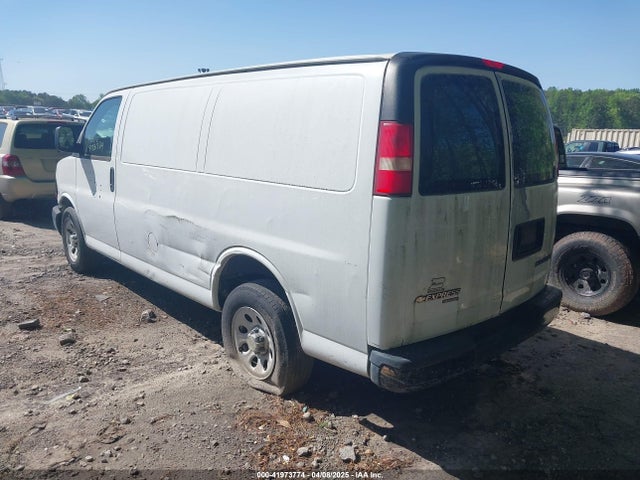 Chevrolet Express 1500 Work Van 2014 1GCSGAFX2E1138459 Image 3