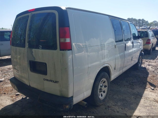 Chevrolet Express 1500 Work Van 2014 1GCSGAFX2E1138459 Image 4
