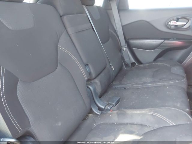 1C4PJMCB5GW143405 Jeep Cherokee Latitude