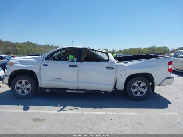 5TFDW5F1XEX390763 Toyota Tundra Sr5 5.7l V8
