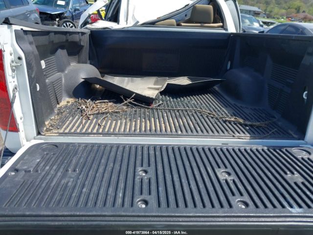 5TFDW5F1XEX390763 Toyota Tundra Sr5 5.7l V8