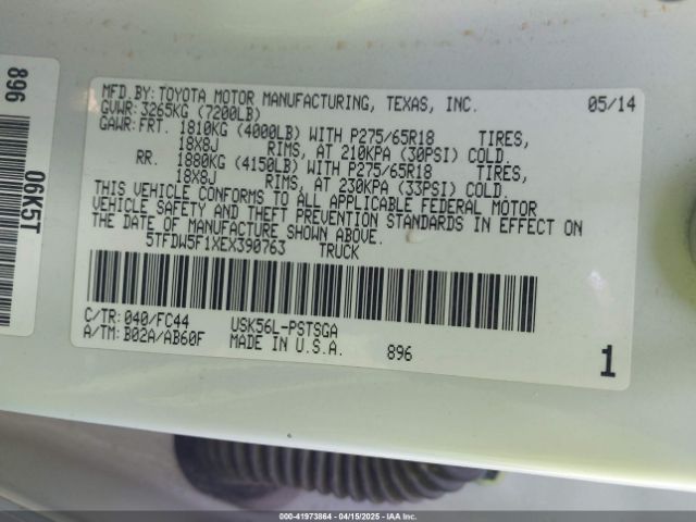 5TFDW5F1XEX390763 Toyota Tundra Sr5 5.7l V8