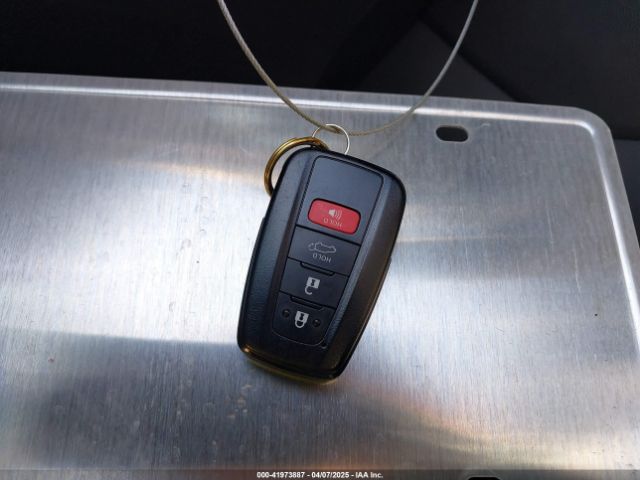 2T3C1RFV8MW173400 Toyota Rav4 Xle Premium
