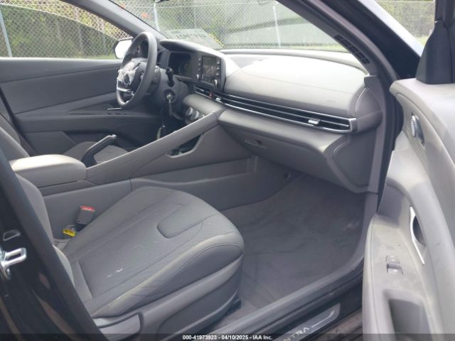 KMHLL4DG7RU798436 Hyundai ELANTRA SE