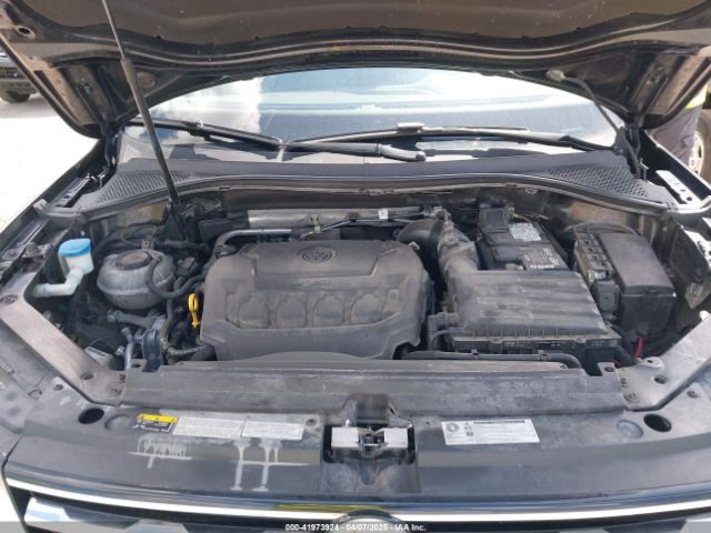 3VV0B7AX3KM119645 Volkswagen Tiguan 2.0t S
