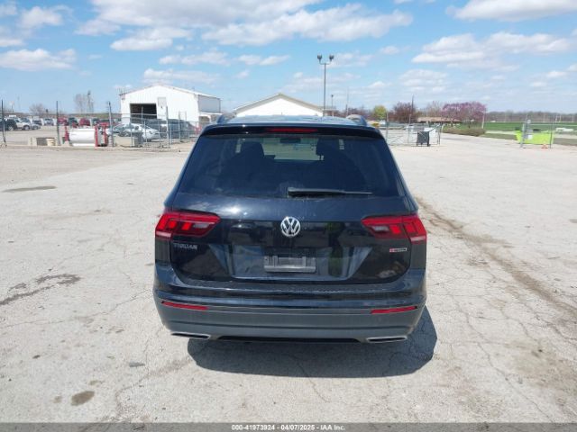 3VV0B7AX3KM119645 Volkswagen Tiguan 2.0t S