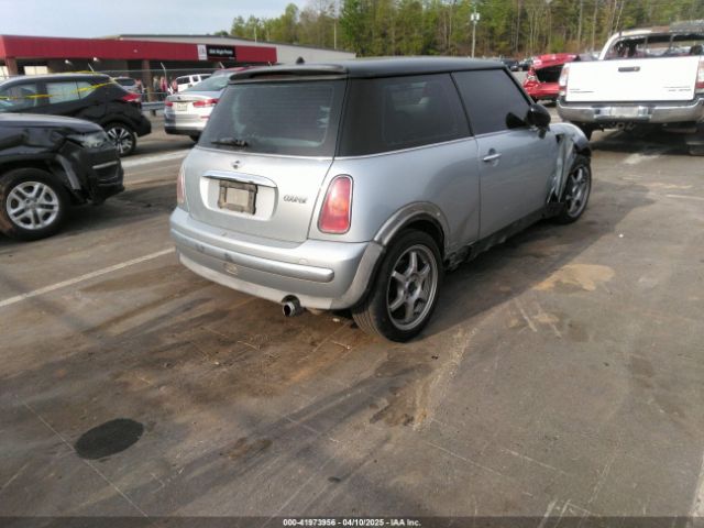 2002 MINI COOPER WMWRC33432TE10226 Photo 3