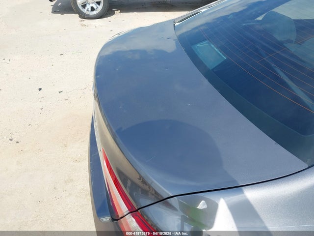 4T1BF1FKXHU348832 Toyota CAMRY LE