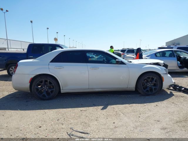 2C3CCAAG9MH580215 Chrysler 300 Touring