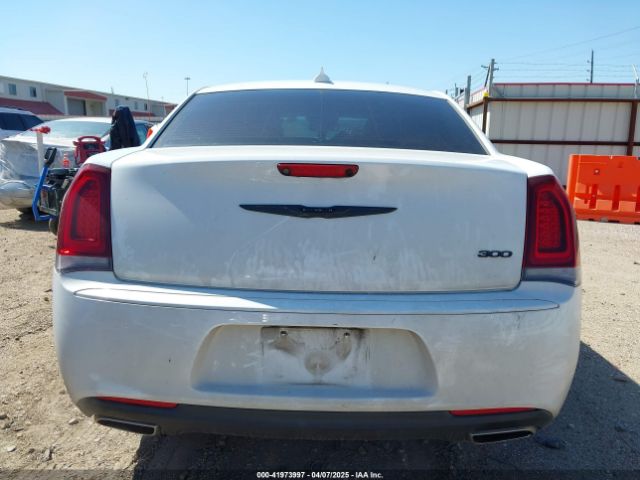 2C3CCAAG9MH580215 Chrysler 300 Touring