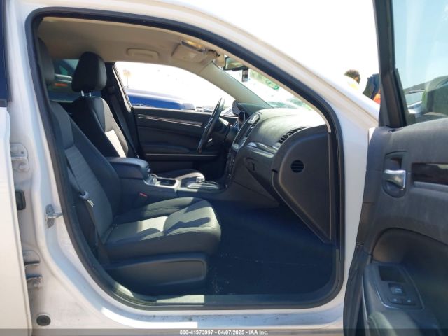 2021 CHRYSLER 300 2C3CCAAG9MH580215 Photo 4