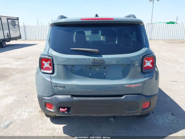 ZACCJBCT2GPD30027 Jeep Renegade Trailhawk
