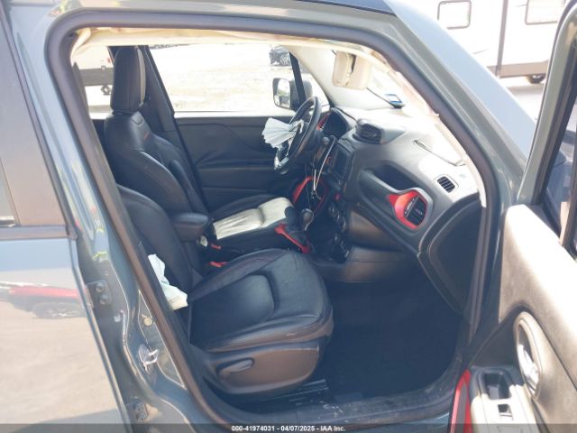 ZACCJBCT2GPD30027 Jeep Renegade Trailhawk