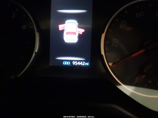 Toyota Rav4 Xle 2019 2T3P1RFV1KW052156 Image 7