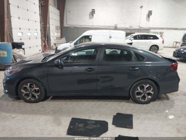 3KPF24AD0LE173994 KIA Forte Lxs