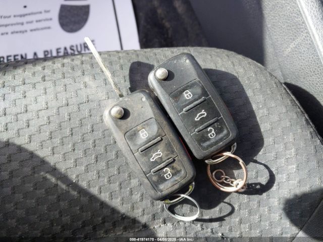 1VWAP7A38EC023630 Volkswagen Passat 2.5l S