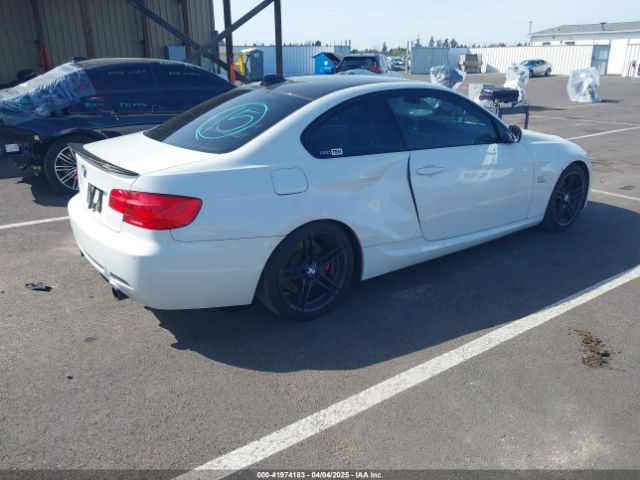 2011 BMW 335IS WBAKG1C52BE617551 Photo 3